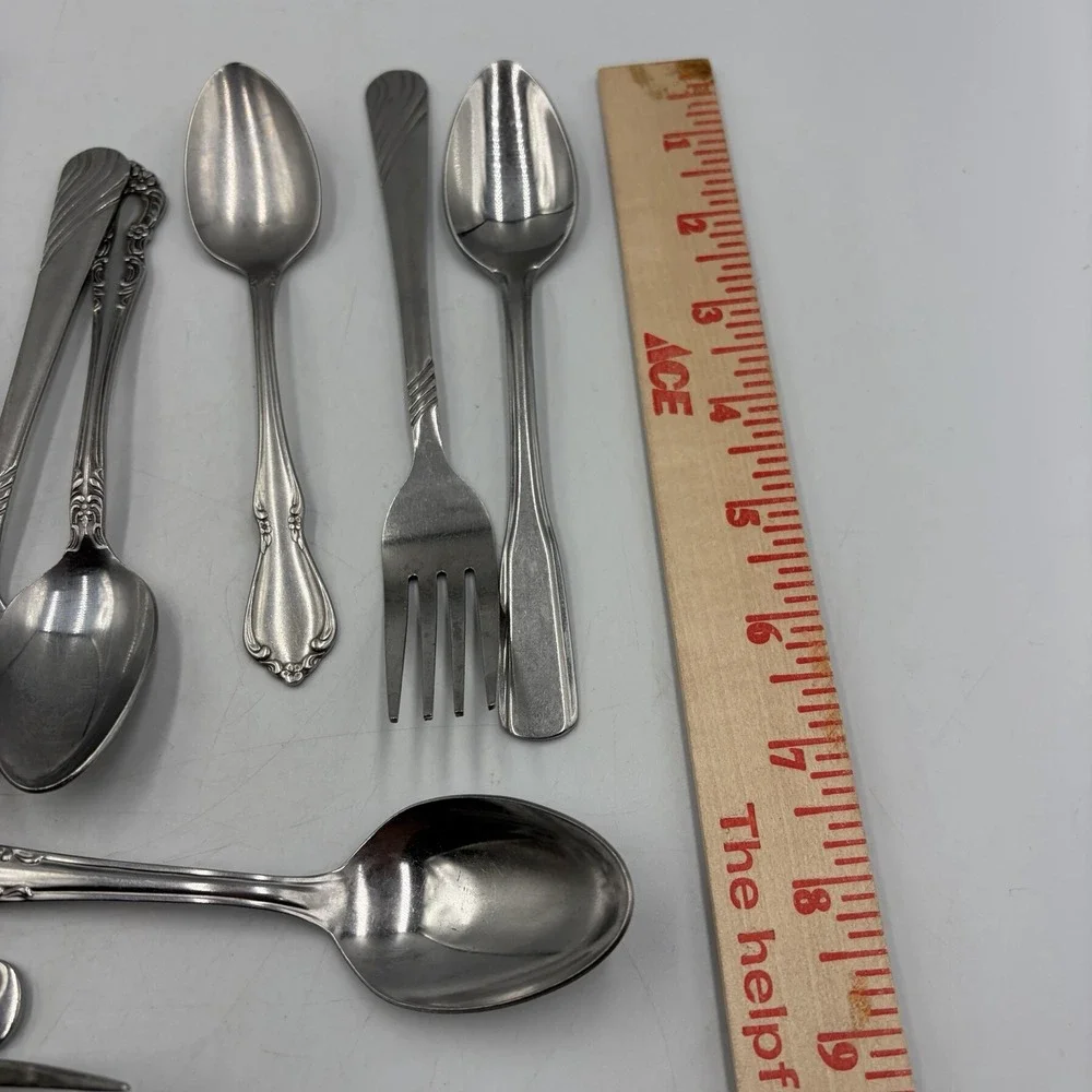 14 Pieces Stainless Steel Silverware Flatware Set Mixed Spoons Forks Dinnerware